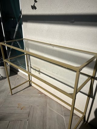 Aparador de Cristal y Metal Dorado