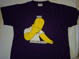 Camiseta talla S de Homer Simpson