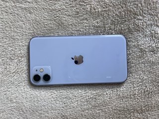 iPhone 11 128GB Lila