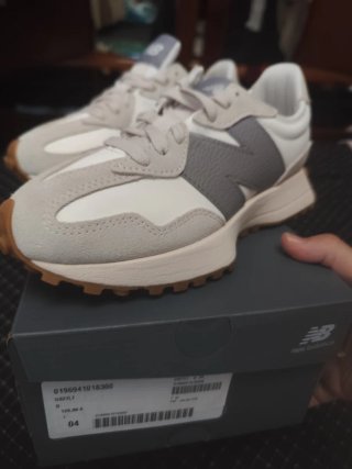 Zapatillas New Balance 327 nuevas