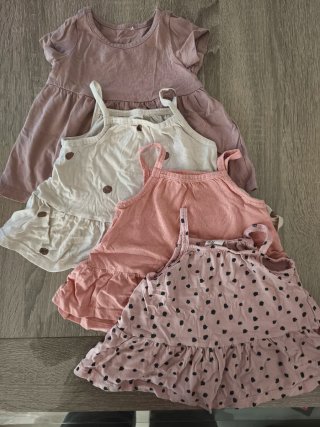 Lote 4 vestidos de verano para bebé
