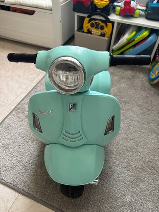 Vespa Eléctrica Infantil