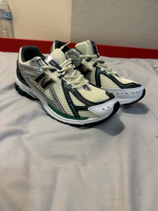 New Balance 1906R