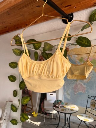 Top Corto Amarillo talla XXS