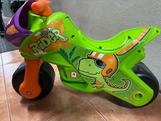 Moto Correpasillos Dino Rider
