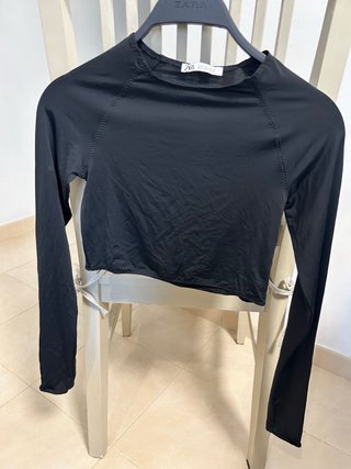 Blusa negra manga larga Zara