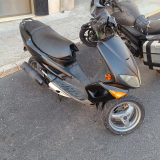 Vendo moto Scooter Peugeot Speedfight 50cc