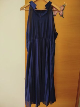 Vestido azul plisado