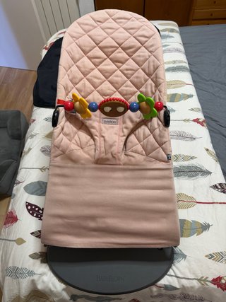 Hamaca BabyBjörn con juguete y funda