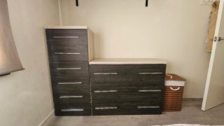 Sinfonier y cómoda de madera