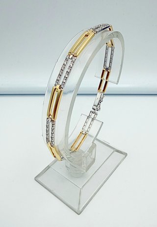 Pulsera de Oro 18k y Circonitas. Peso: 9.70 gr.