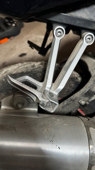 Estriberas traseras Suzuki GSX-R 600