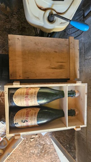Caja de Madera con 2 Botellas de Cava Juvé & Camps