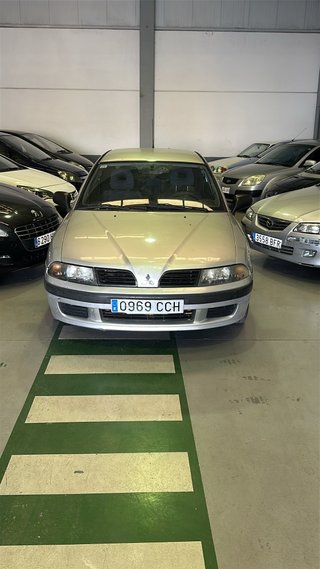 Mitsubishi Carisma 2004
