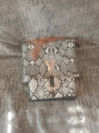 Bolso y Cartera Estampado Serpiente