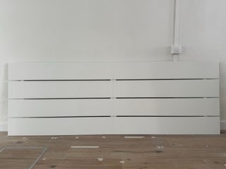 Cabecero de madera blanco