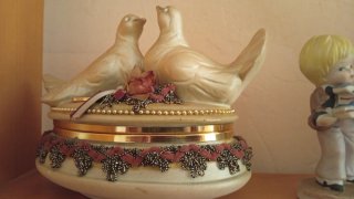 Polvero Joyero Vintage con Palomas
