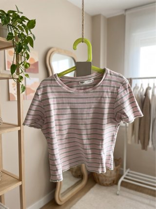 Camiseta de rayas Stradivarius