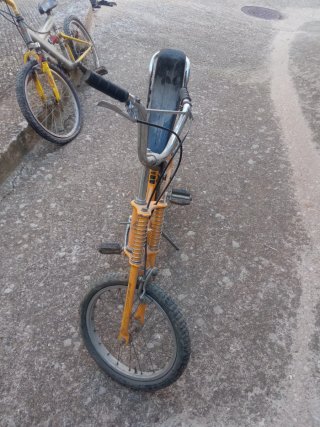 Bicicleta Vintage Amarilla