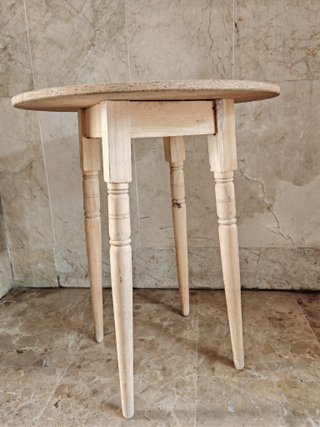 Mesa Auxiliar de Madera