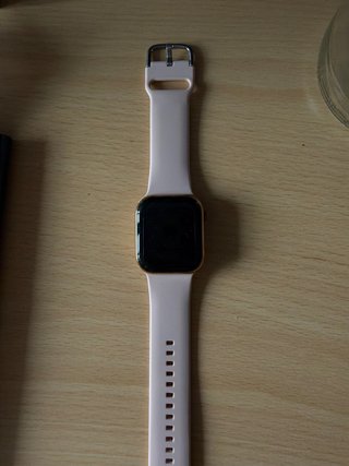 Smartwatch con correa rosa