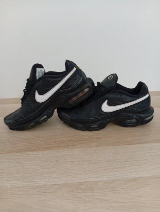 Zapatillas Nike TN Negras