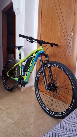 Bicicleta Eléctrica MTB Focus Bold 2 Plus