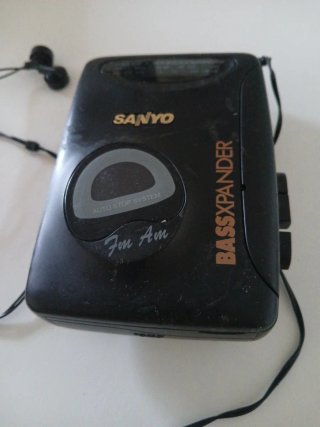 Walkman Sanyo Negro