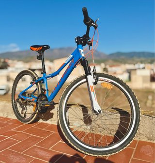 Bicicleta Kross Junior Replica Azul y Naranja