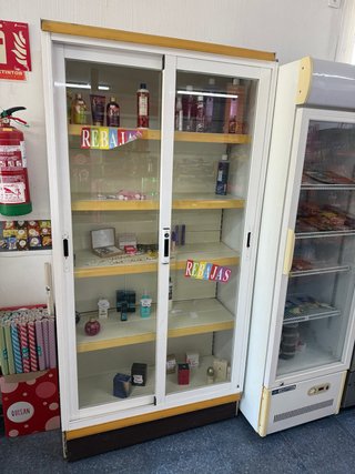 Vitrina Expositora con Puertas Correderas