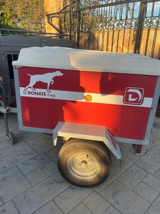 Remolque para perros y carga con documentación