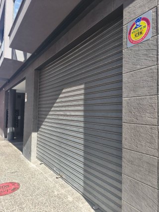 2 Puertas Enrollables Metálicas