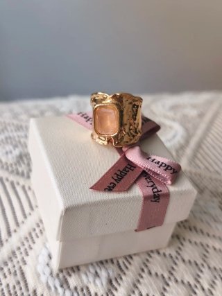 Precioso anillo de Acero Inoxidable Dorado piedra