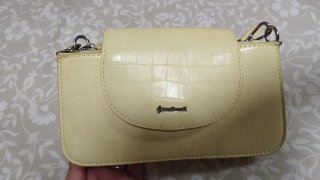 Bolso Stradivarius Amarillo Pastel
