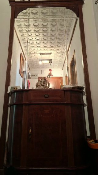 Mueble de entrada con espejo