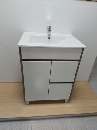 Mueble de baño con lavabo