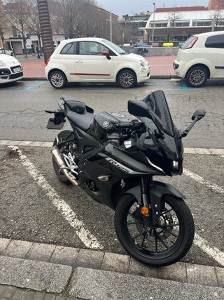 Yamaha R125 Negra