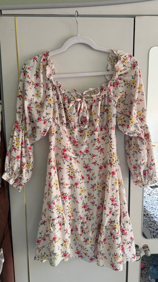 Vestido corto estampado floral