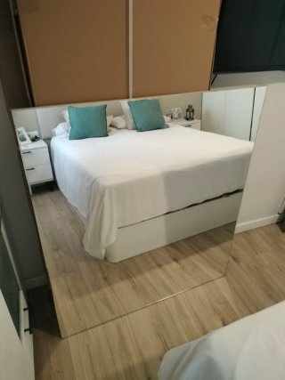 Espejo de pared grande