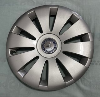 Tapacubo Mercedes-Benz R15