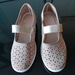 Merceditas" Doctor Cutillas" color Nude Talla 37.