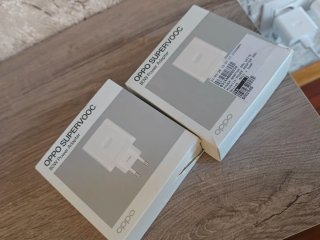 2 Caricabatterie OPPO SuperVOOC 80W