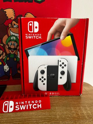Nintendo Switch OLED COMO NUEVA 10/10