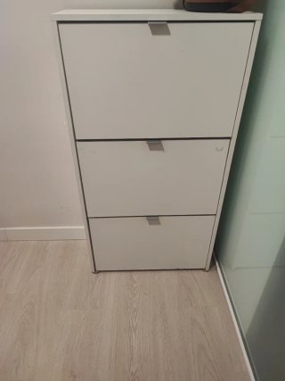 Zapatero Blanco de Tres Niveles