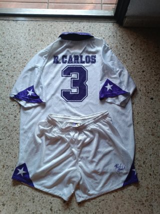 Conjunto Real Madrid Roberto Carlos 90s XXL