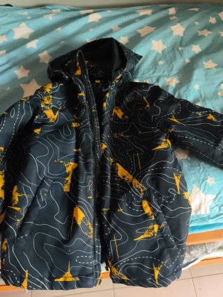 Chaqueta con Estampado talla 140 .10 años
