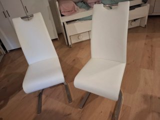Set de 2 Sillas de Diseño Blancas