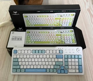 Teclado AULA F3099 Bluetooth 2.4G RGB NUEVO