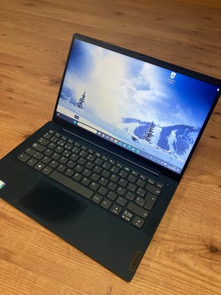 Portátil Lenovo Negro