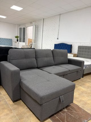 Sofá Gris Oscuro + chaiselongue cama